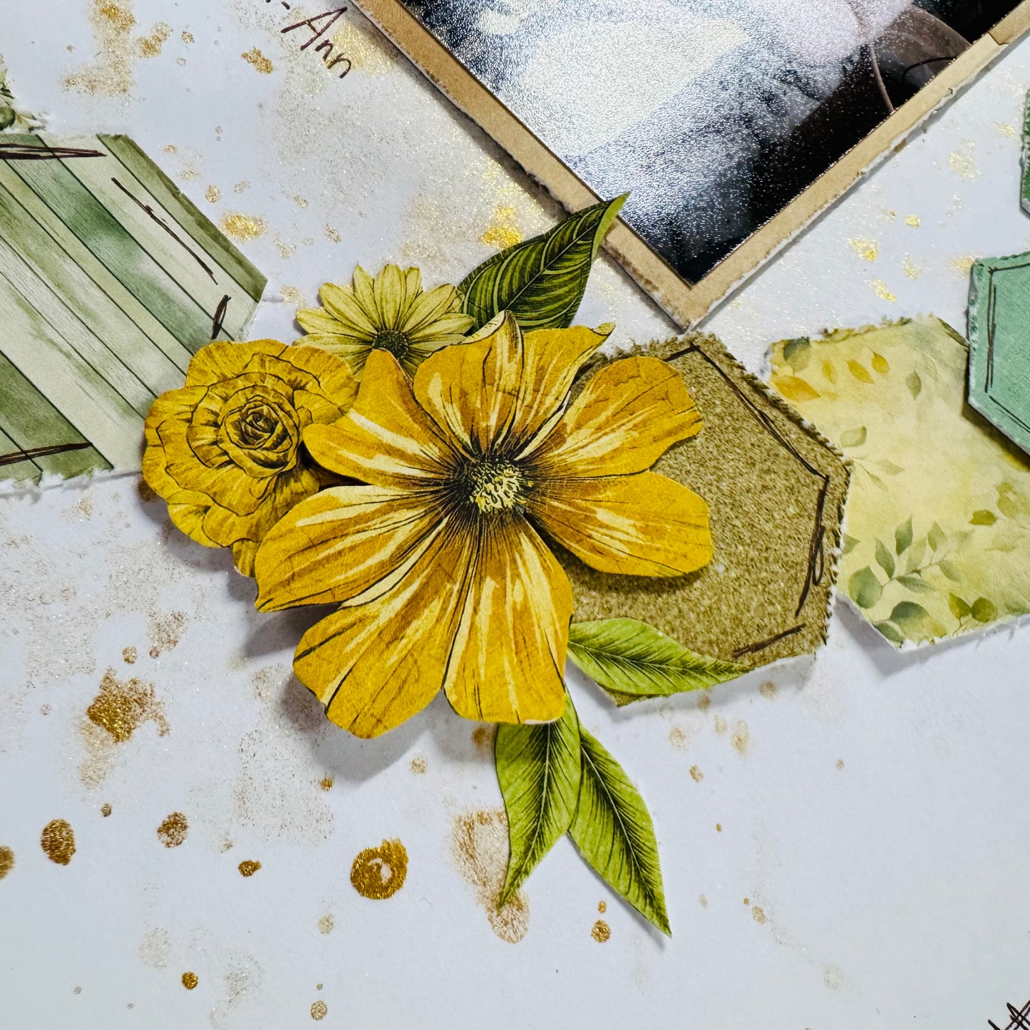 Hexagon Alotomy Friday Night Scrap-Along Class Kit - 20 June 2025