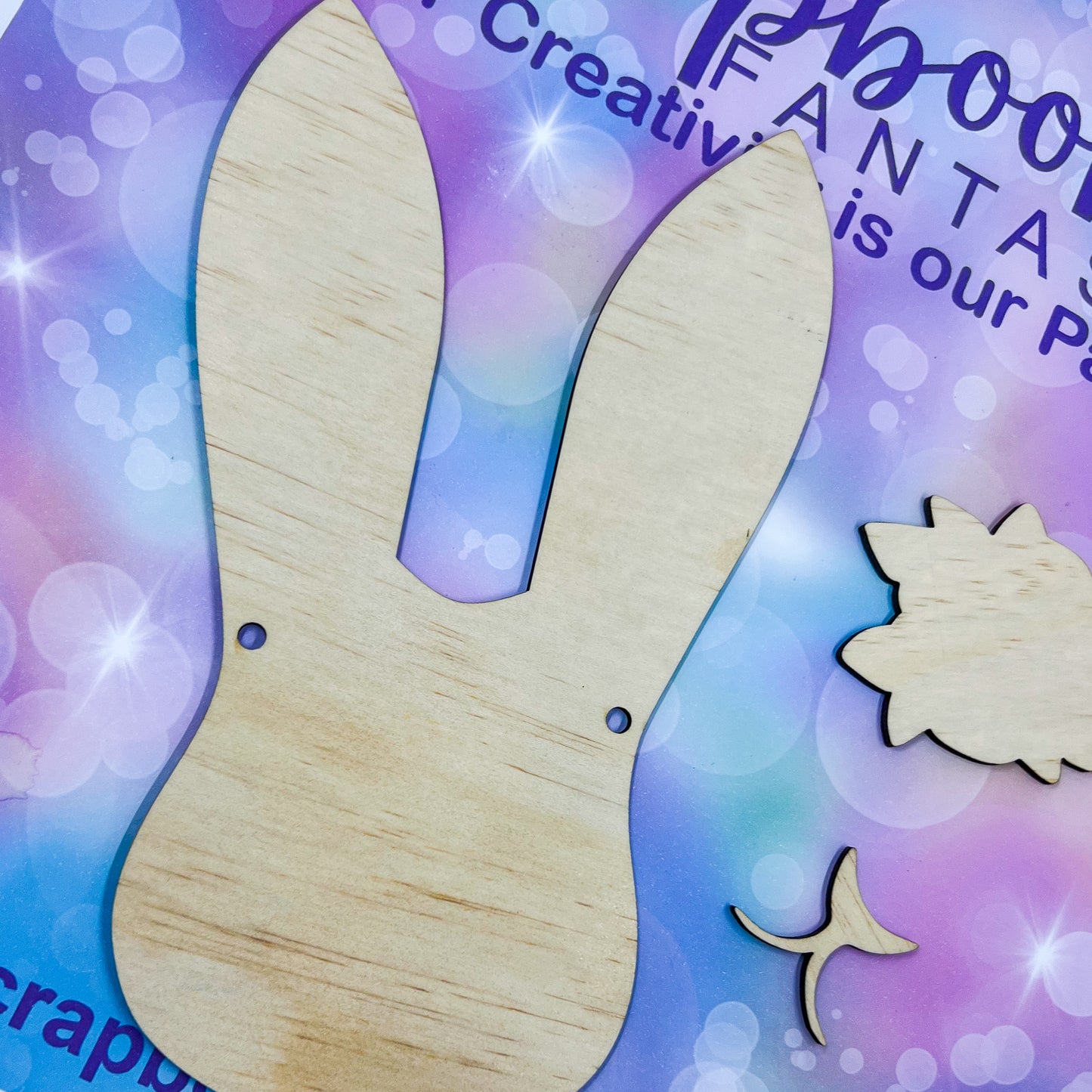 Ready-to-Colour Wooden Project Set - Rabbit (3 pieces) including holes for hanging - 4.75"x8.25" (12cmx21cm) 19393
