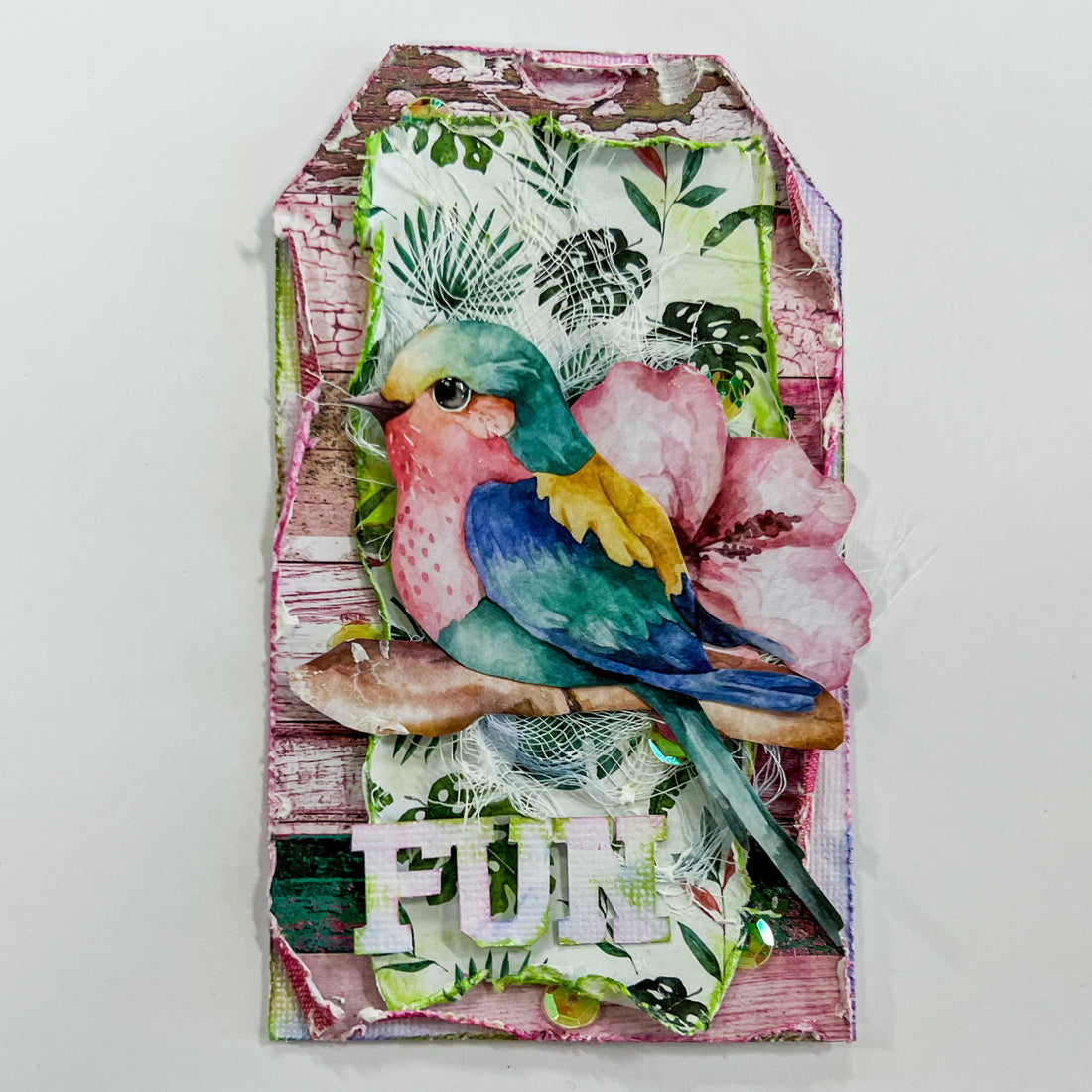 Tropical Ambience in Tag Form