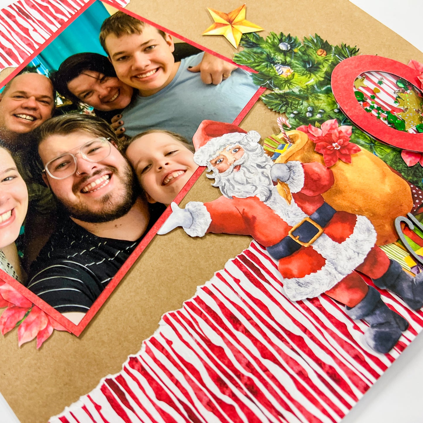 Traditional Christmas Shaker Layout Friday Night Scrap-Along Kit Alicia Redshaw - Friday 20 December 2024