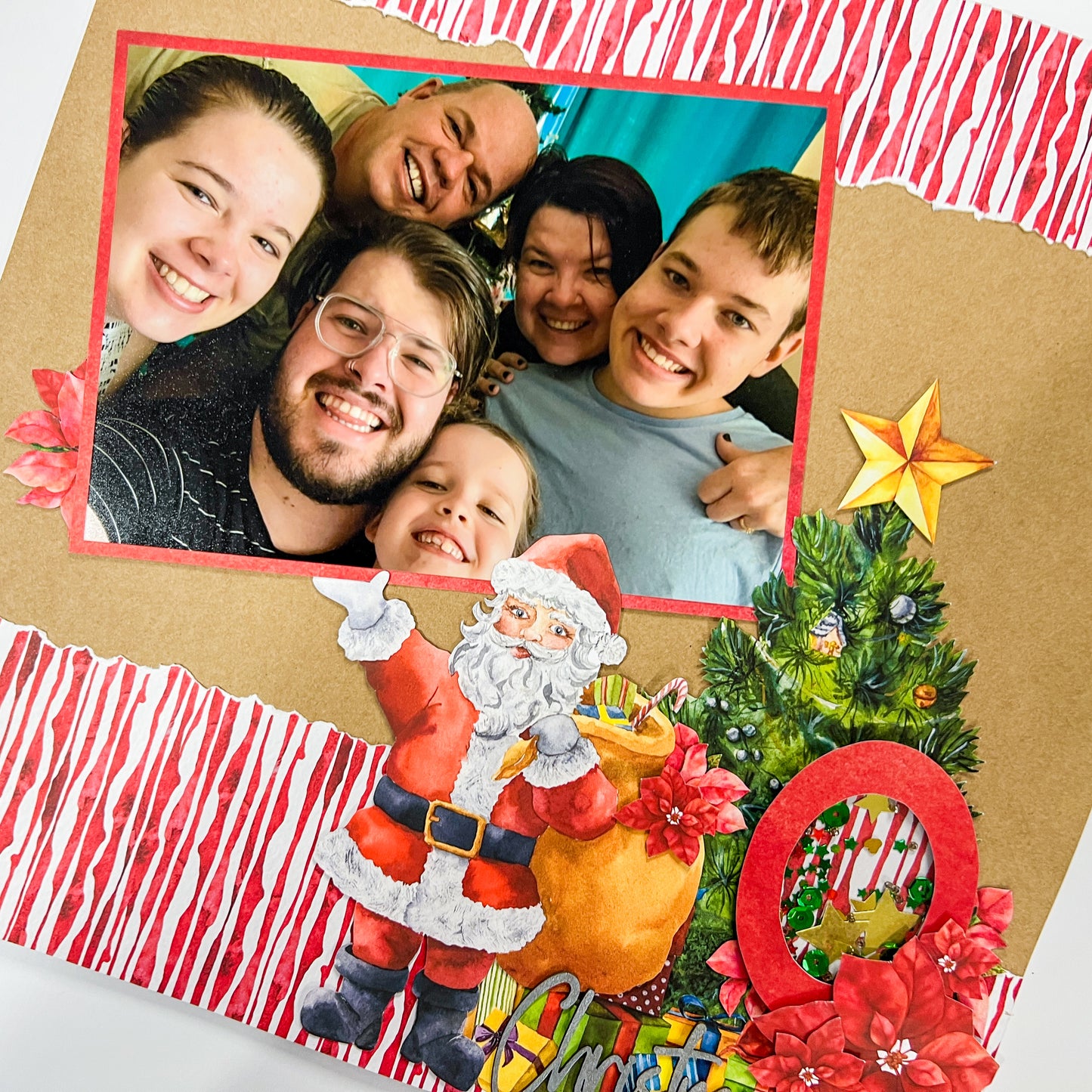 Traditional Christmas Shaker Layout Friday Night Scrap-Along Kit Alicia Redshaw - Friday 20 December 2024